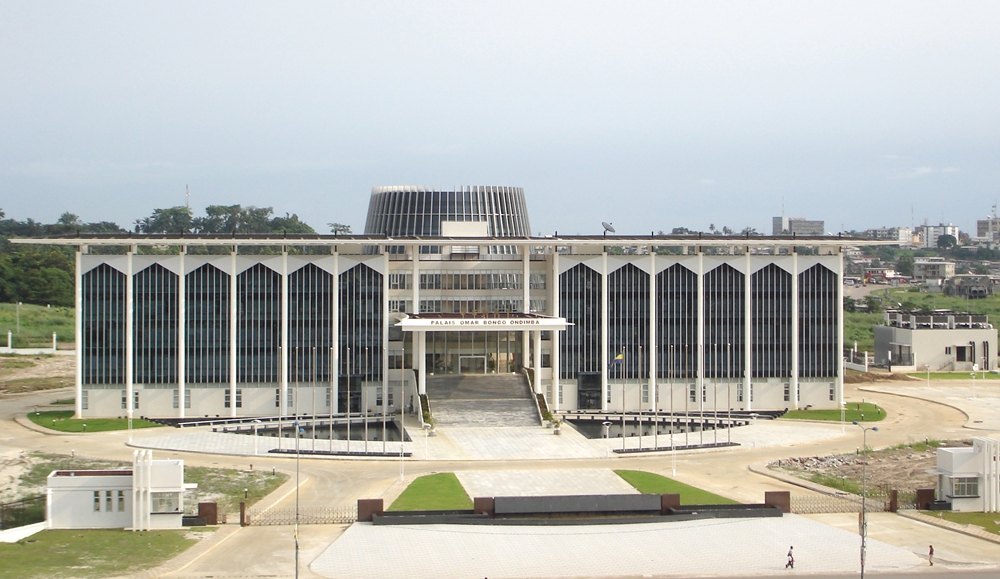 1 加蓬共和国参议院大厦-实景图.jpg