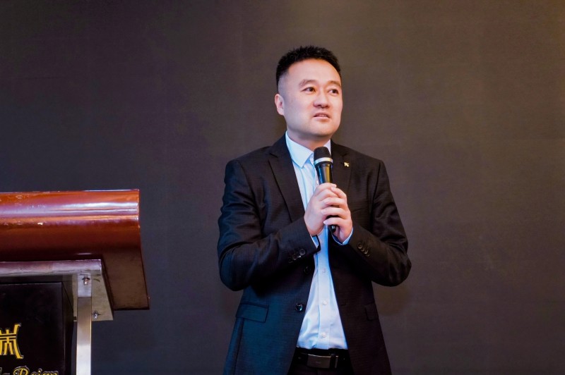 刘智致辞.JPG 刘智致辞.JPG